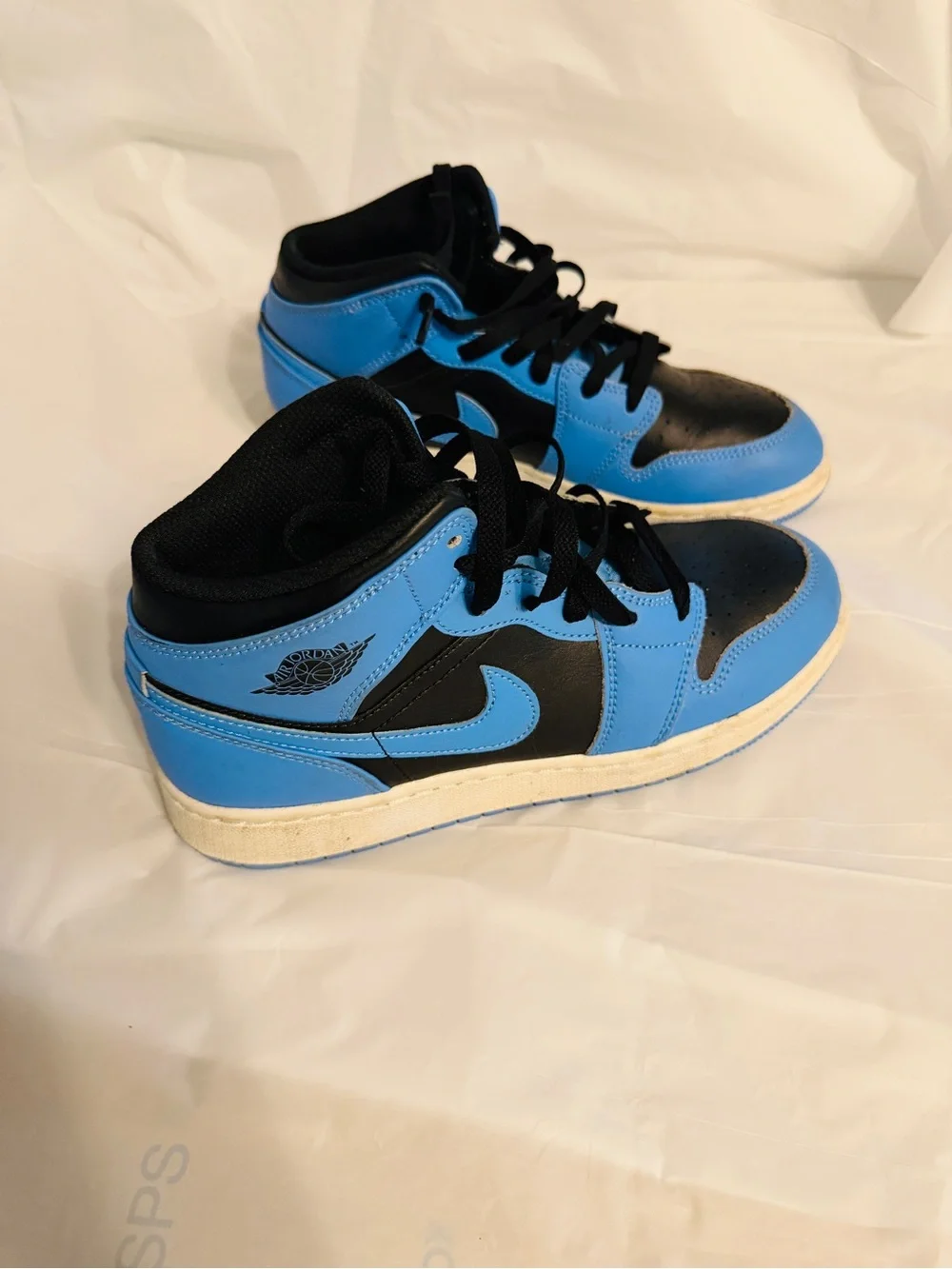 Air Jordan 1 Low GS Black Blue Size 7Y / Women’s 8.5 DQ8423-401